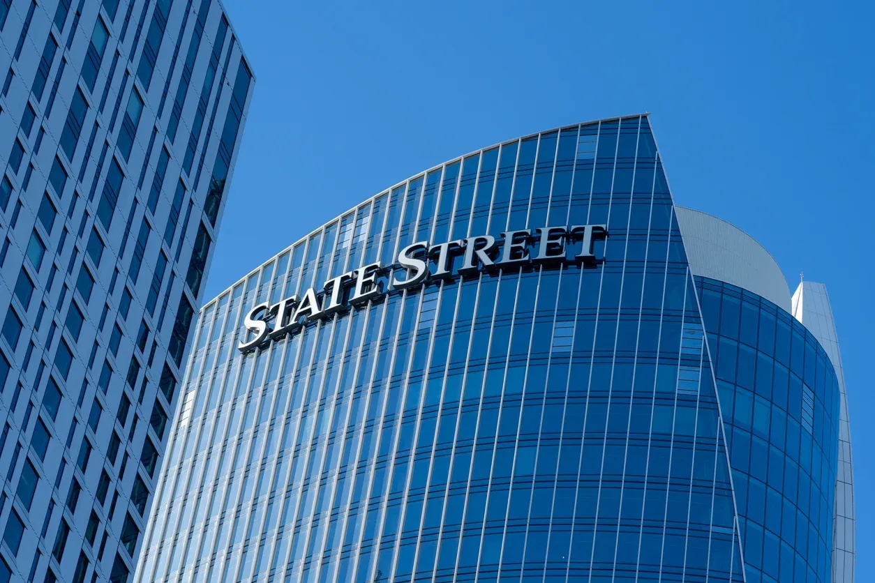 State Street Expands Sector ETF Lineup with S&P 500 Benchmarks